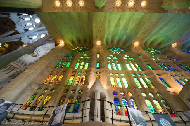 Sagrada Familia или Храм Святого Семейства