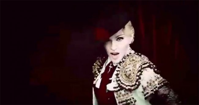 Новое видео Мадонны 