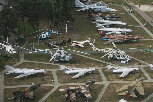 Музей авиации и Минск с высоты птичьего полета