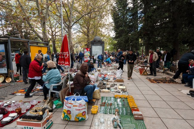Блошиный рынок в Тбилиси