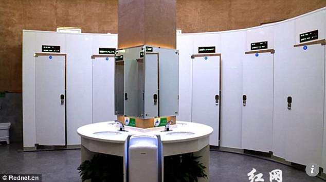 В Китае появился умный туалет с системой распознавания лиц