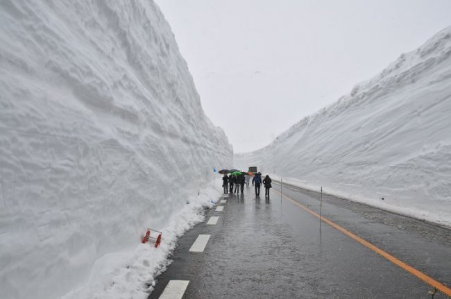 Долина снега в Японии
