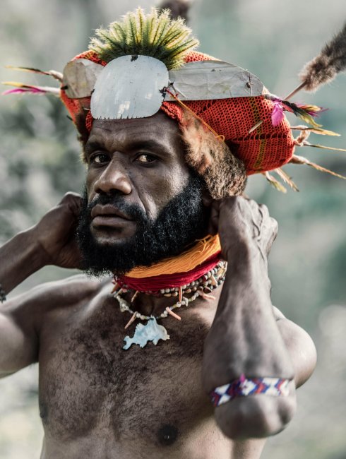 Колоритные папуасы из Папуа-Новой Гвинеи