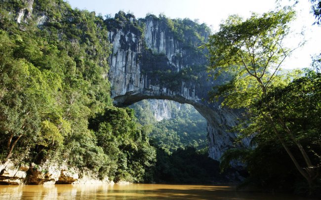 Самый большой в мире природный мост Xianren