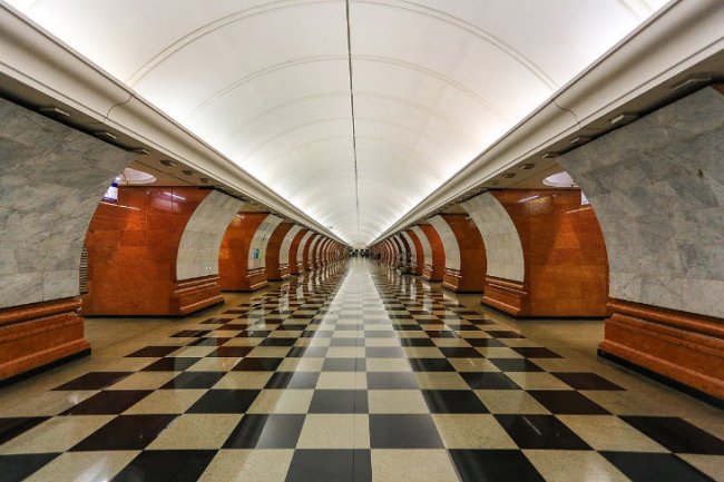 Самые глубокие станции метро в мире
