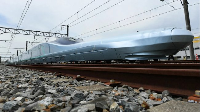 Самый быстрый поезд в мире из Японии