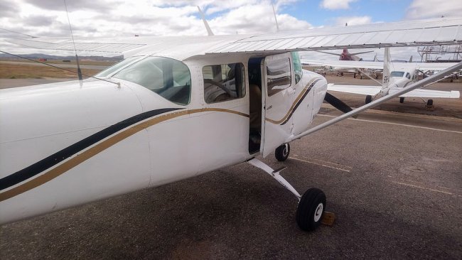 Студентка выпрыгнула без парашюта из самолёта над Мадагаскаром