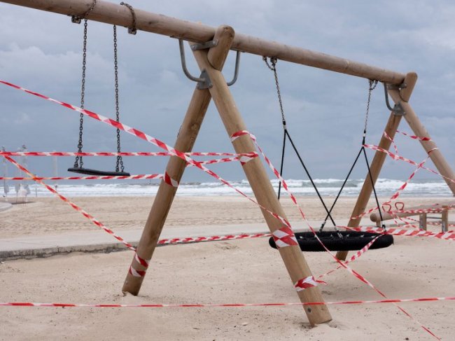 Опустевшие из-за коронавируса пляжи Тель-Авива
