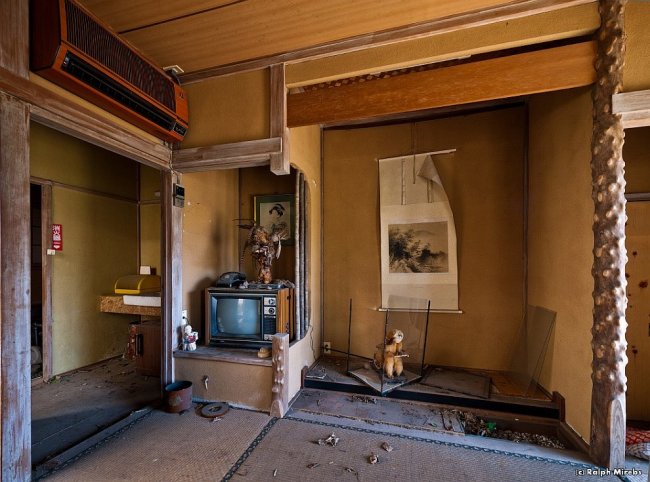 Заброшенный отель в Японии