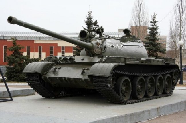 Как Советский Союз создал первый в мире танк с гладкоствольной пушкой