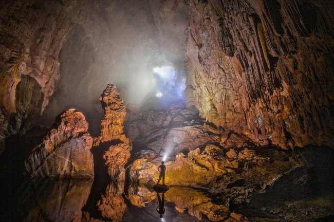 Путешествие по самой большой в мире пещере Шондонг